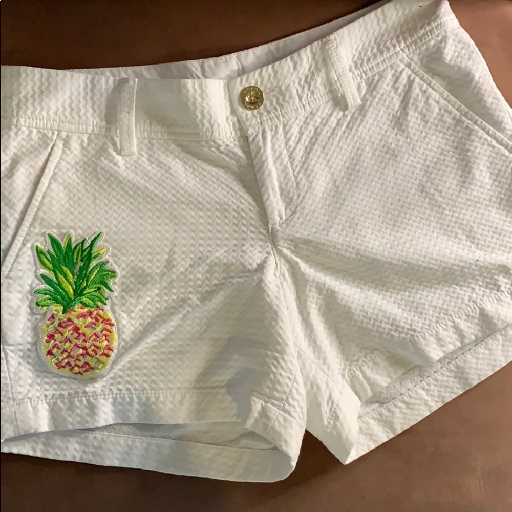 Lilly Pulitzer White Pineapple Embroidered Shorts